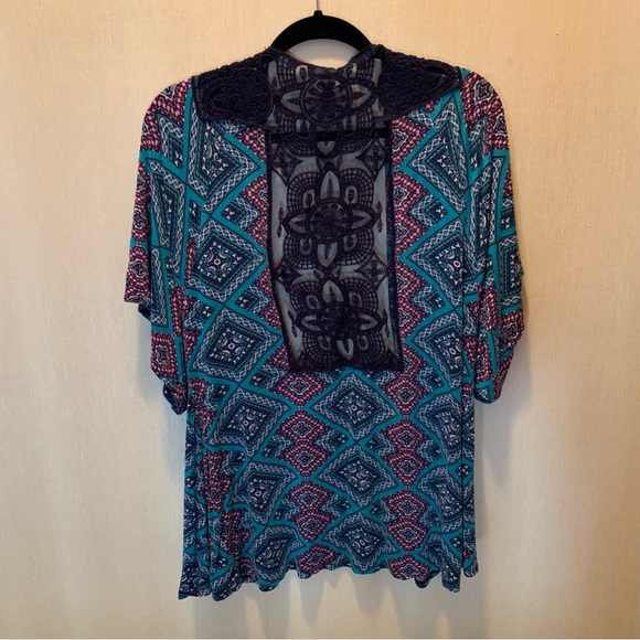 Vanity Geometric Tribal Lace Kimono Cardigan Short Sleeves - Picture 2 of 8